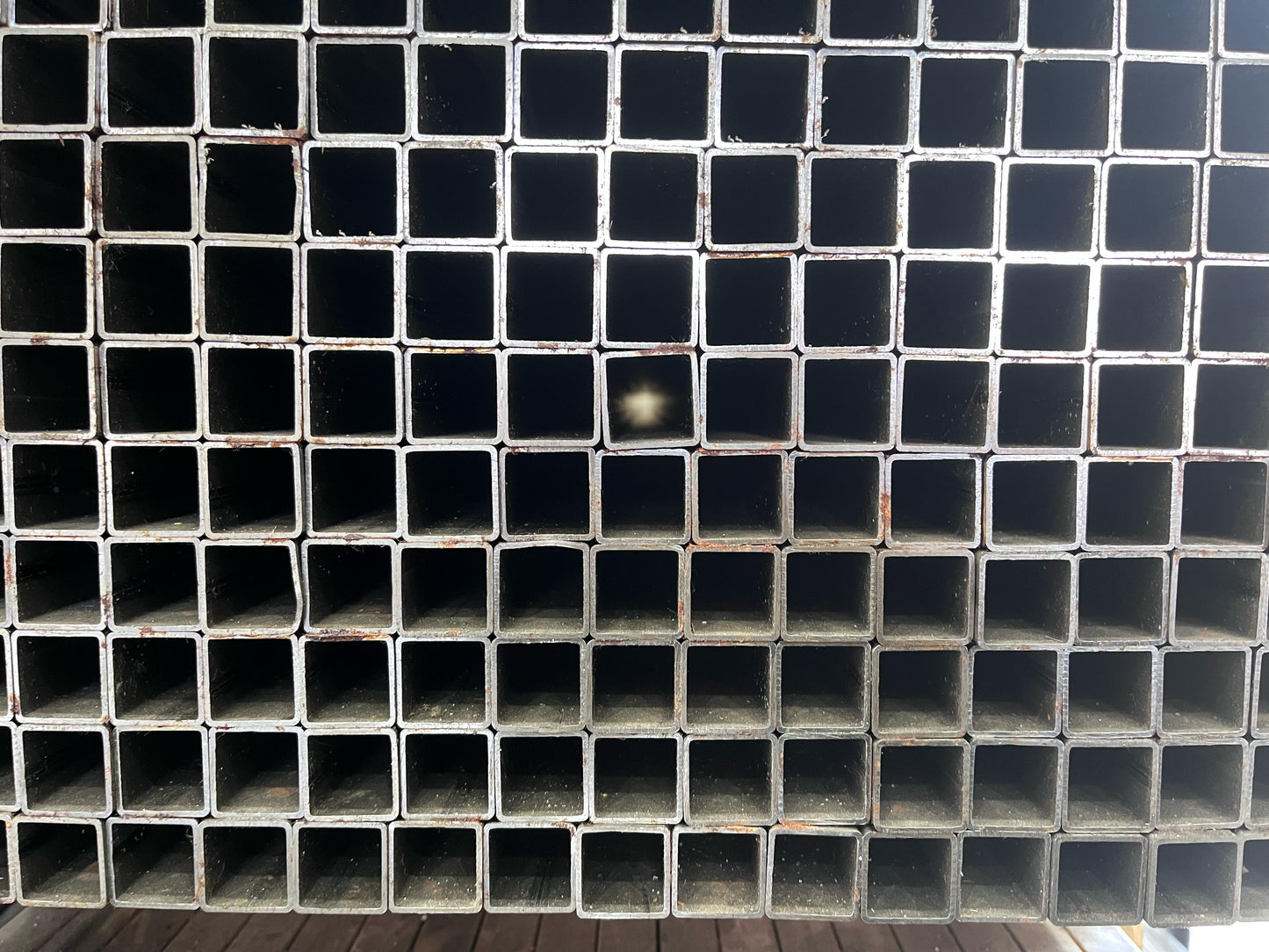 Teavă pătrată 50x50x3 mm